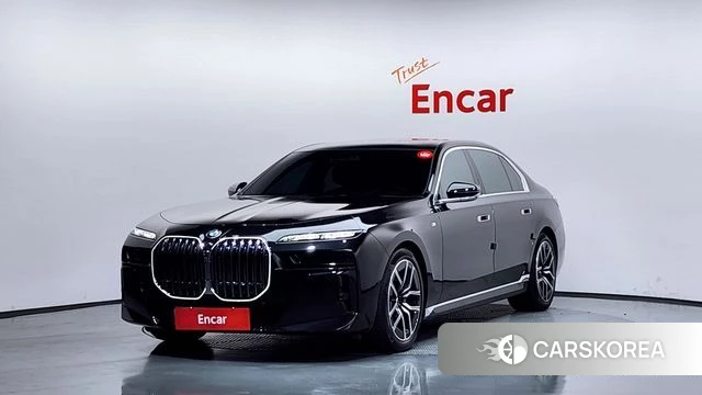 BMW 7 Series (G70) 2023 Черный из Кореи