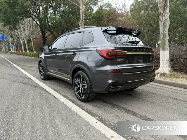 Roewe RX5 2021 Темно-серый из Китая