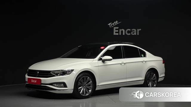 Volkswagen Passat GT (B8) 2021 Белый из Кореи