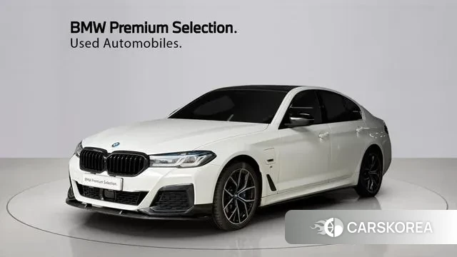 BMW 5 Series (G30) 2023 Белый из Кореи