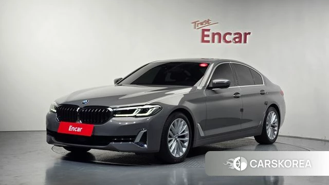 BMW 5 Series (G30) 2021 Серебристо-серый из Кореи