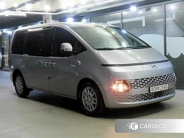 Hyundai Staria 2021 Серебряный из Кореи