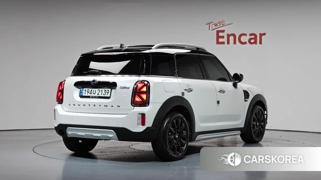 Mini Cooper Countryman 2024 Белый из Кореи