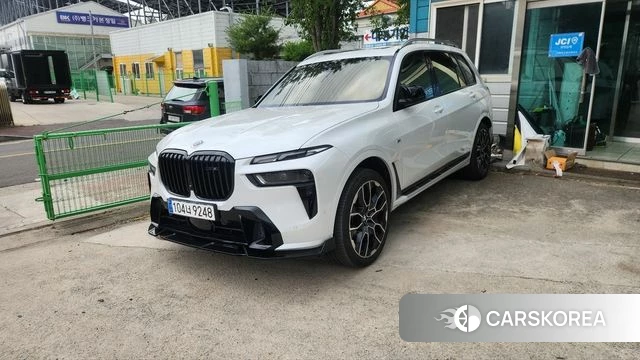 BMW X7 (G07) 2023 Белый из Кореи