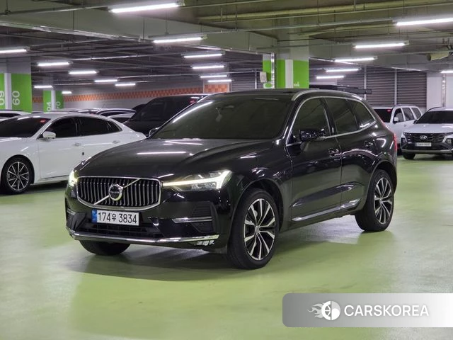 Volvo XC60 second Generation 2022 Черный из Кореи