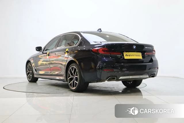 BMW 5 series 2021 Черный из Китая