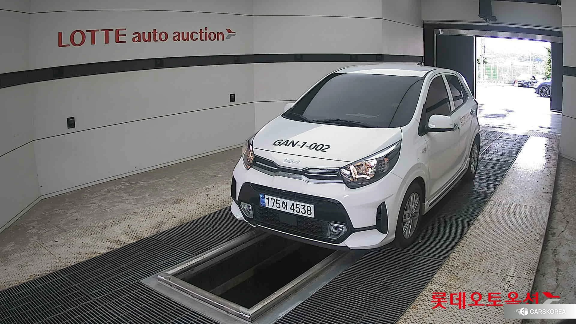 Kia Morning 2023 Clear White из Кореи