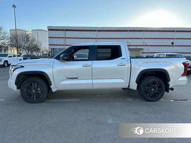 Toyota Smooth road 2025 Белый из Китая