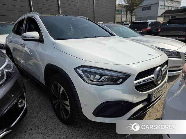 Mercedes-Benz GLA - Class H247 2021 Белый из Кореи