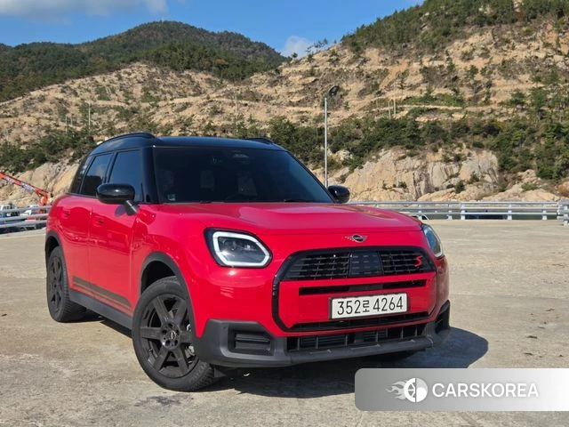 Mini Cooper S Countryman 3rd Generation 2024 Красный из Кореи