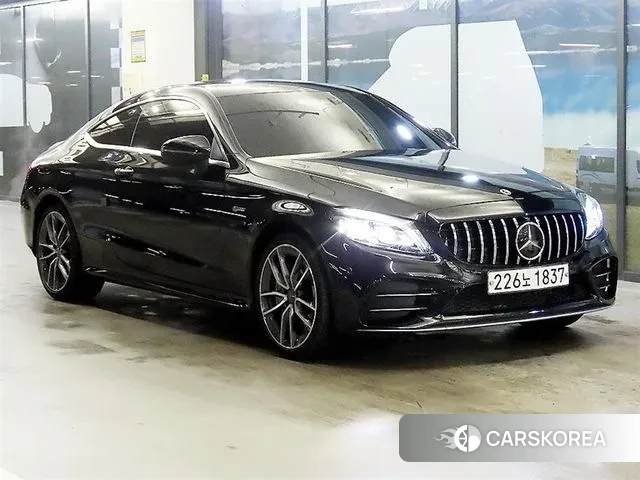 Mercedes-Benz C-Class W205 2023 Черный из Кореи