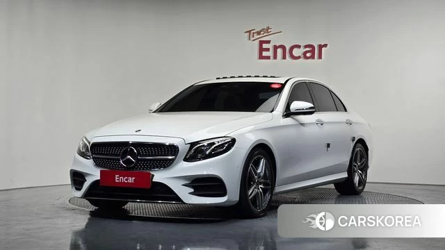 Mercedes-Benz E-Class W213 2019 Белый из Кореи