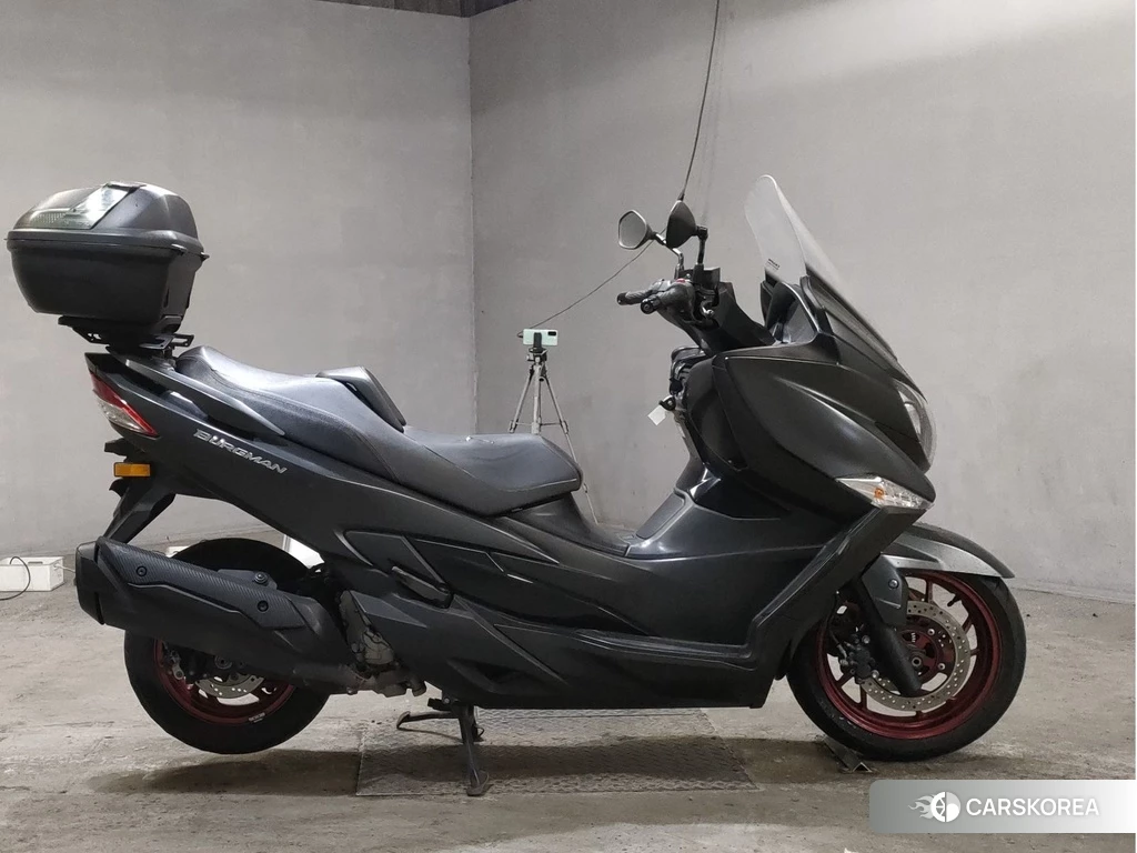 Проданный Suzuki BURGMAN 400 2017 из Японии, фото 2