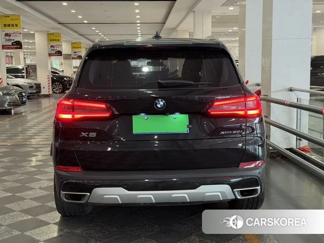 BMW X5 (imported) 2021 Черный из Китая