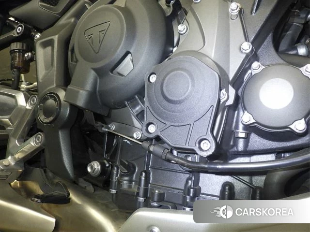Engine photo