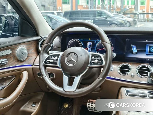 Mercedes-Benz E-class 2018 Черный из Китая