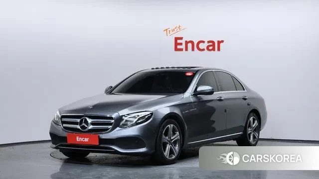 Mercedes-Benz E-Class W213 2018 Серый из Кореи