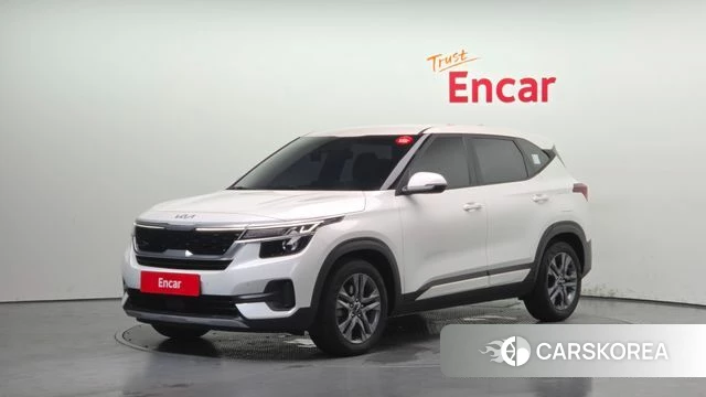Kia Seltos 2022 Белый из Кореи