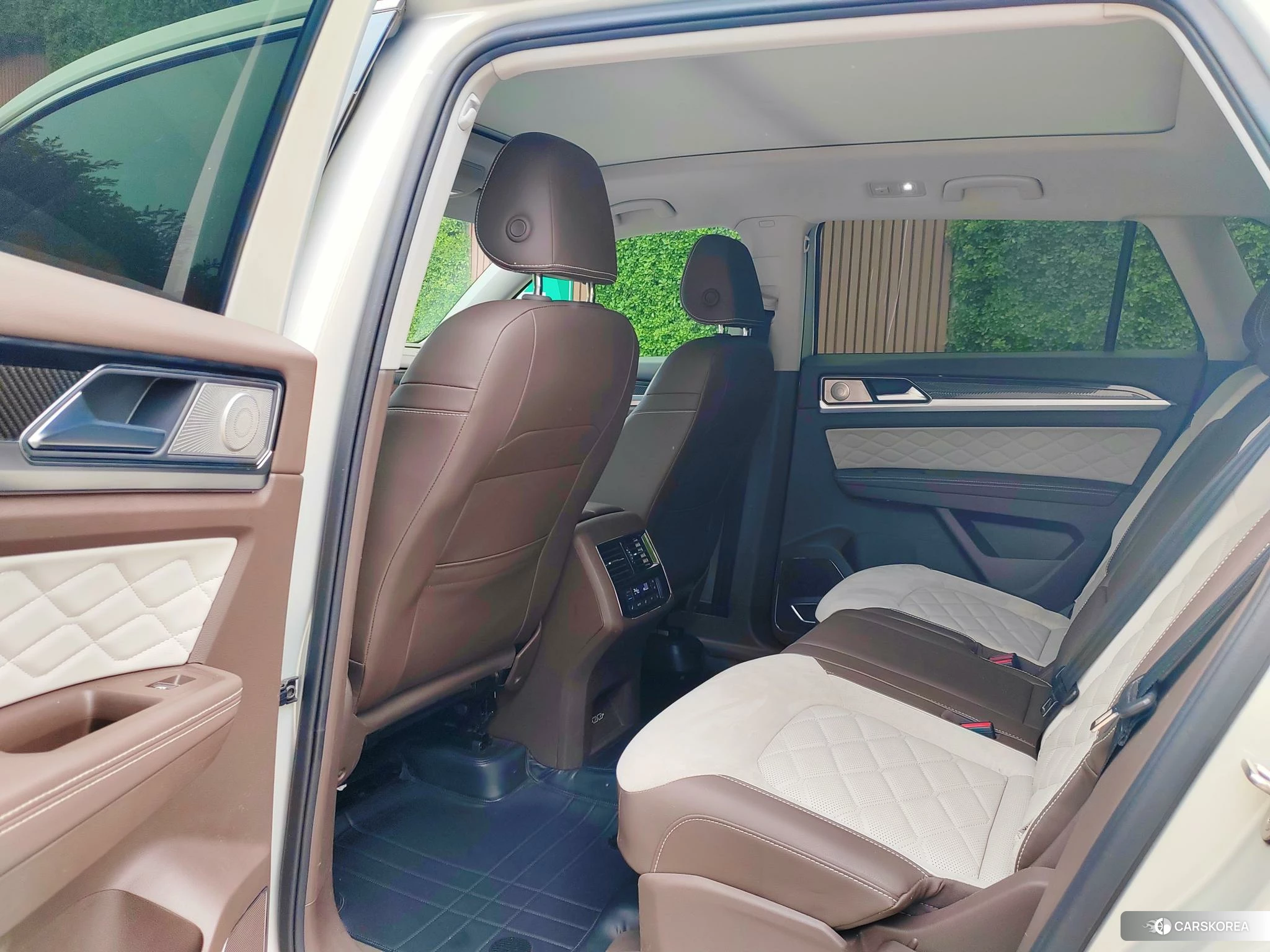 Volkswagen Tourang 2020 Серебристо-серый из Китая