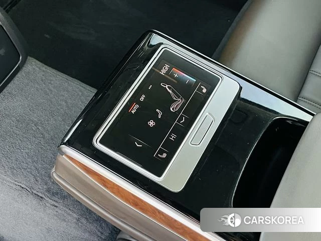 Audi A8 2019 Черный из Китая