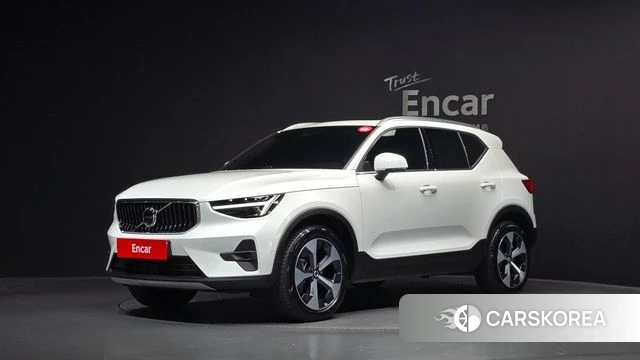 Volvo XC40 2025 Белый из Кореи