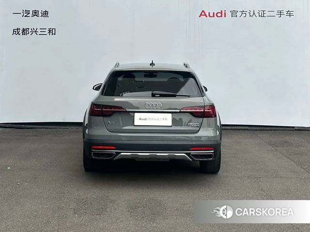 Audi A4 (import) 2021 Серебристо-серый из Китая