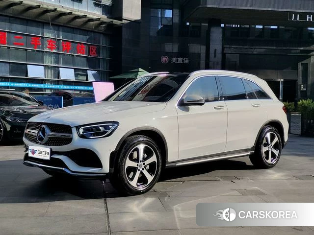 Mercedes-Benz GLC 2022 Белый из Китая