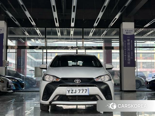 Toyota YARIS L Zhixuan 2021 Белый из Китая