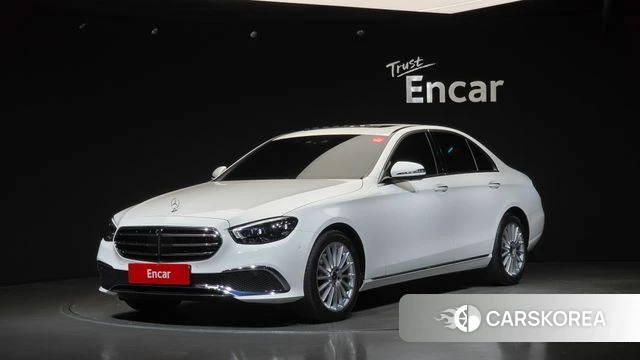 Mercedes-Benz E-Class W213 2022 Белый из Кореи