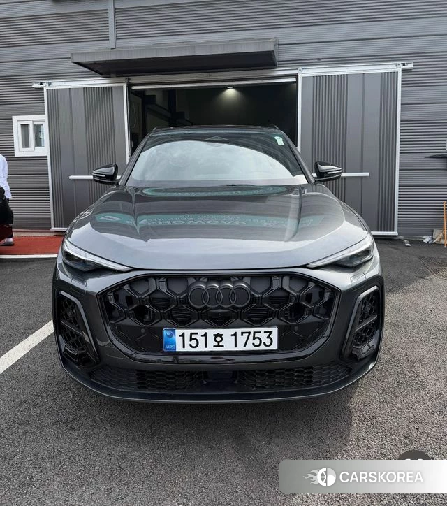 Audi Q5 (80A) 2025 Серый из Кореи