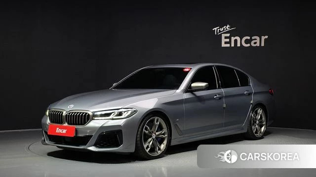 BMW 5 Series (G30) 2022 Серебристо-серый из Кореи