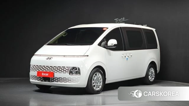 Hyundai Staria 2023 Белый из Кореи
