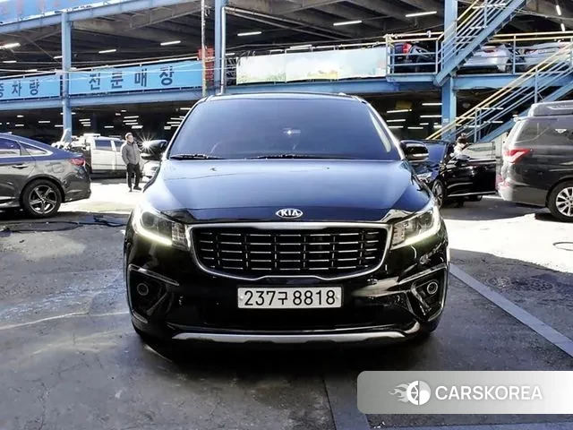 Kia The New Carnival 2018 Черный из Кореи