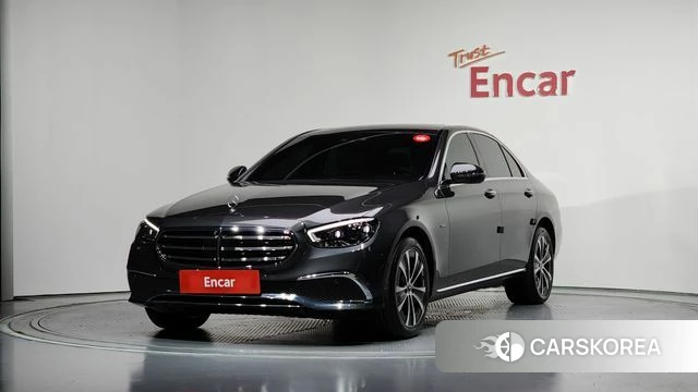 Mercedes-Benz E-Class W213 2021 Серый из Кореи