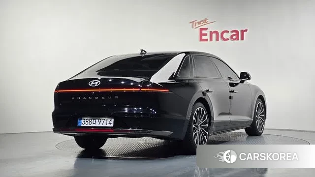 Hyundai Grandeur Hybrid (GN7) 2023 Черный из Кореи