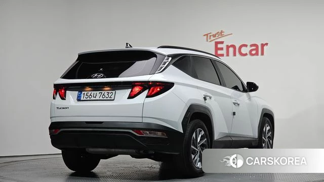 Hyundai Tucson Hybrid (NX4) 2022 Белый из Кореи