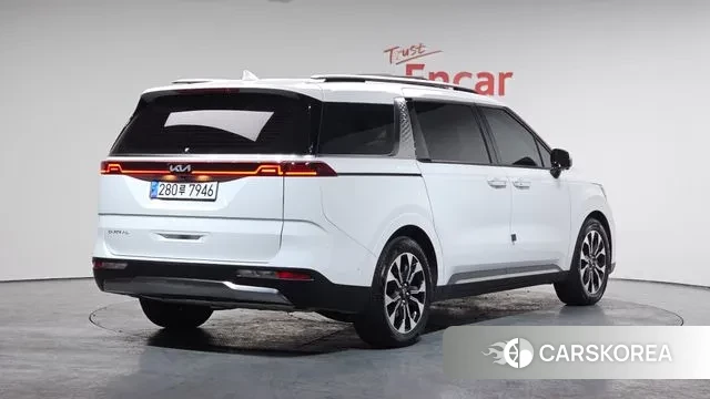 Kia Carnival 4th generation 2023 Белый из Кореи