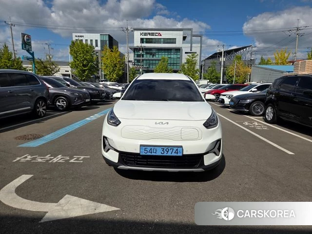 Kia Niro Plus 2022 Белый из Кореи