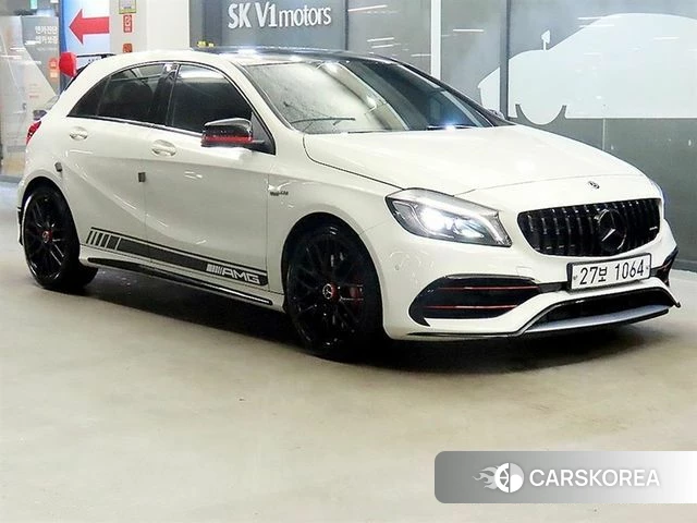 Mercedes-Benz A-Class W176 2018 Белый из Кореи