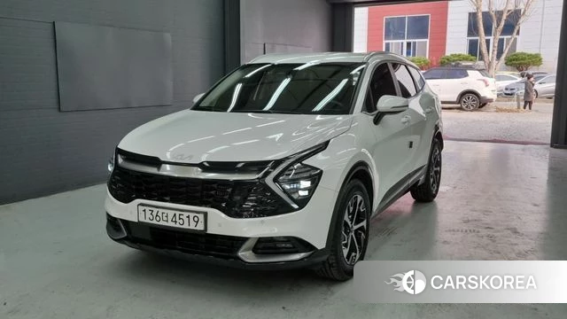 Kia Sportage 5th Generation Hybrid 2023 Белый из Кореи