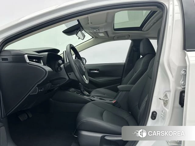 Toyota Corolla 2022 Белый из Китая