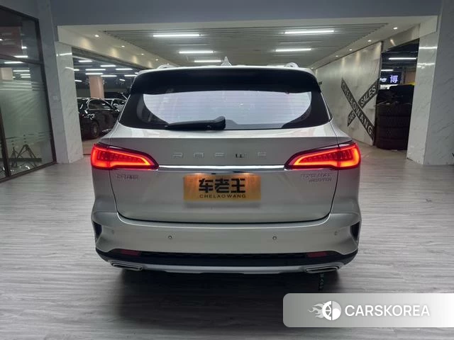 Roewe RX5 MAX 2020 Шампань из Китая