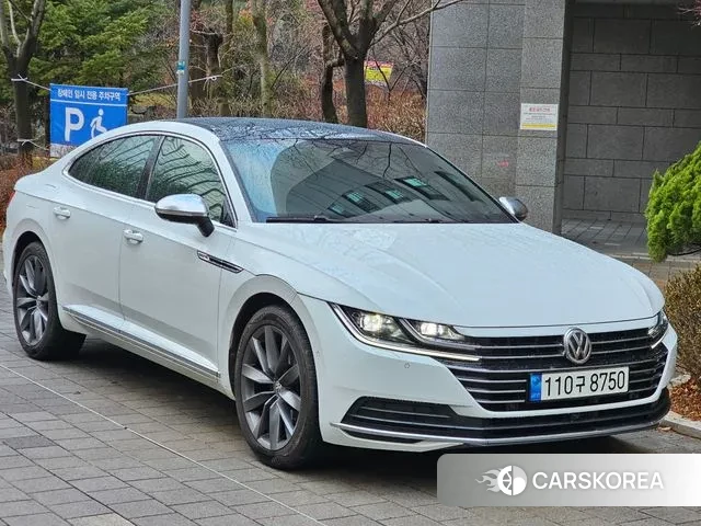 Volkswagen Arteon 2020 Белый из Кореи