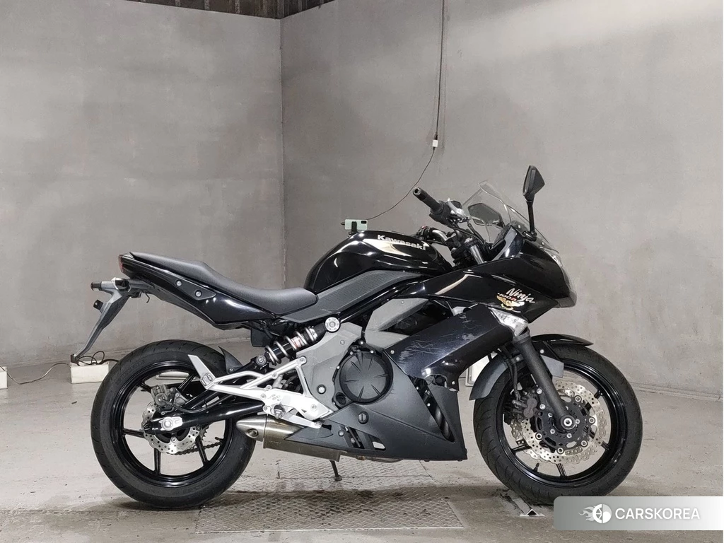 Проданный Kawasaki NINJA 400R 2010 из Японии