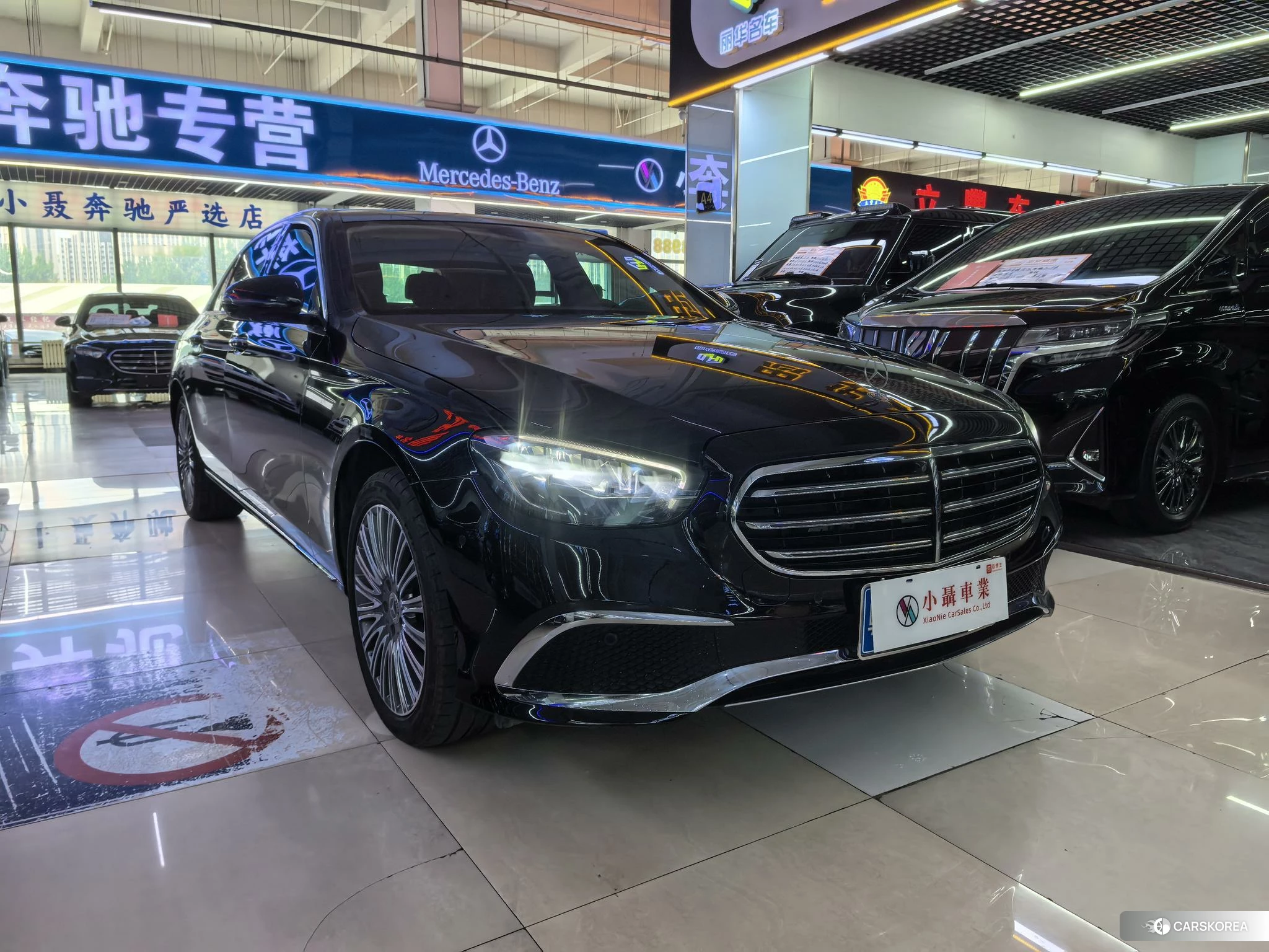 Mercedes-Benz E-class 2022 Черный из Китая