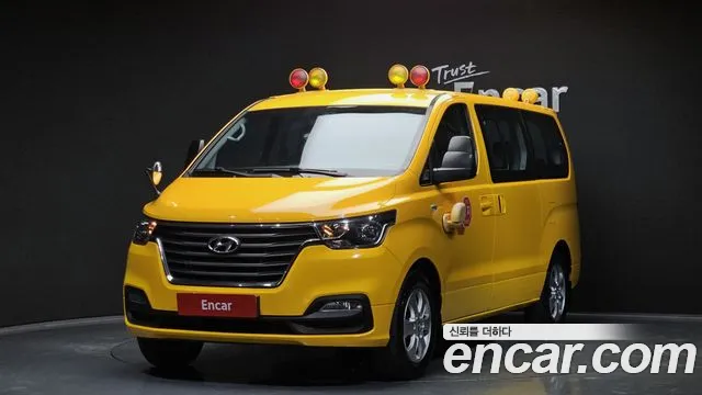 Hyundai The New Grand Starex 2018 Желтый из Кореи