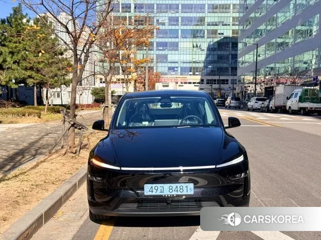 Tesla Model Y 2025 Черный из Кореи