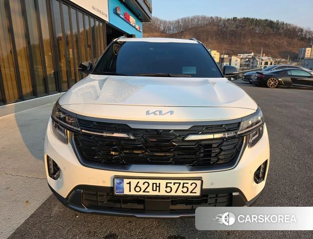 Kia The New Seltos 2024 Жемчужный цвет из Кореи