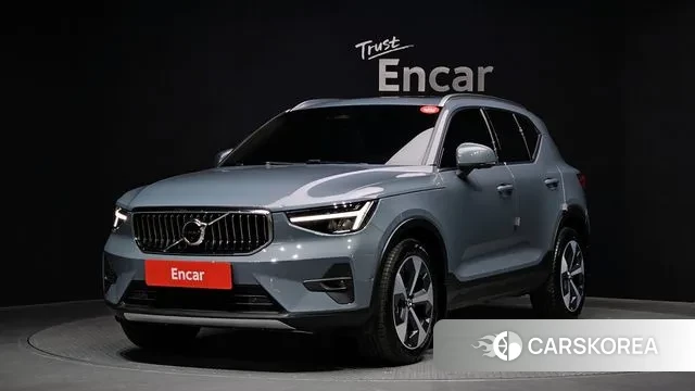 Volvo XC40 2022 Светло-серебряный цвет из Кореи