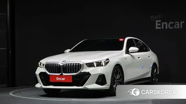 BMW 5 Series (G60) 2023 Белый из Кореи